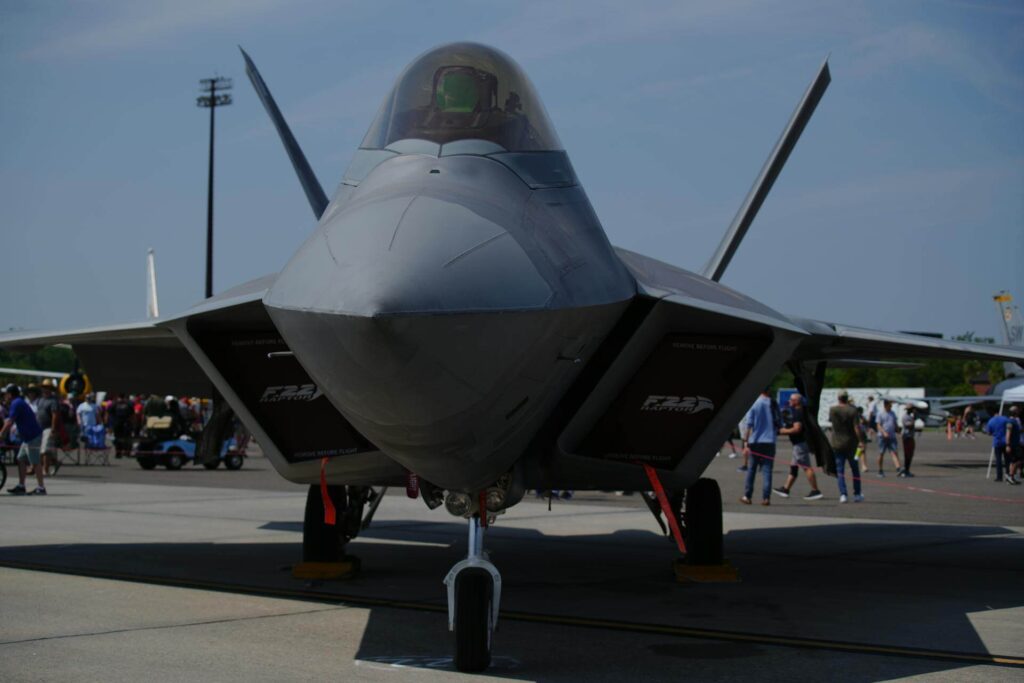 f22 fighter jet cost
