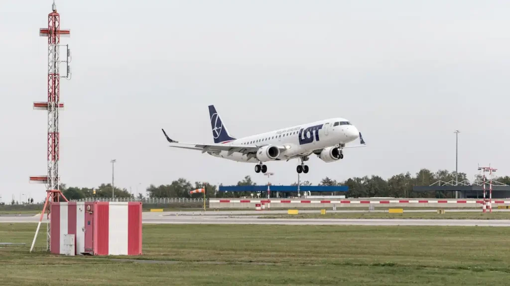 is embraer 175 safe