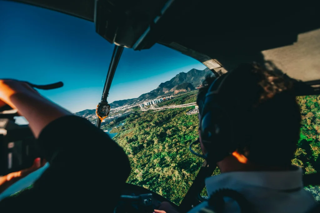helicopter pilot license requirements for beginners
