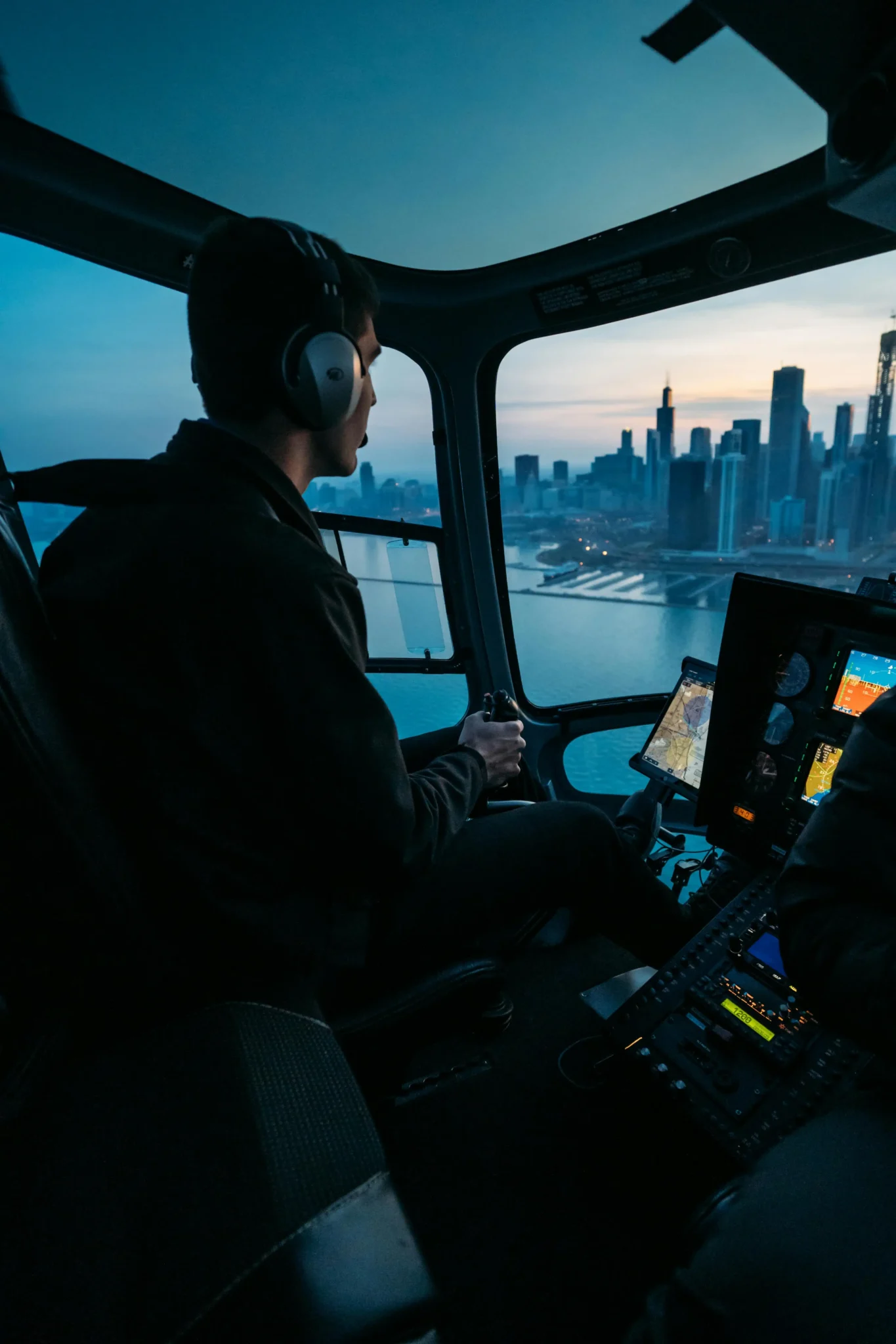 helicopter pilot license requirements for beginners